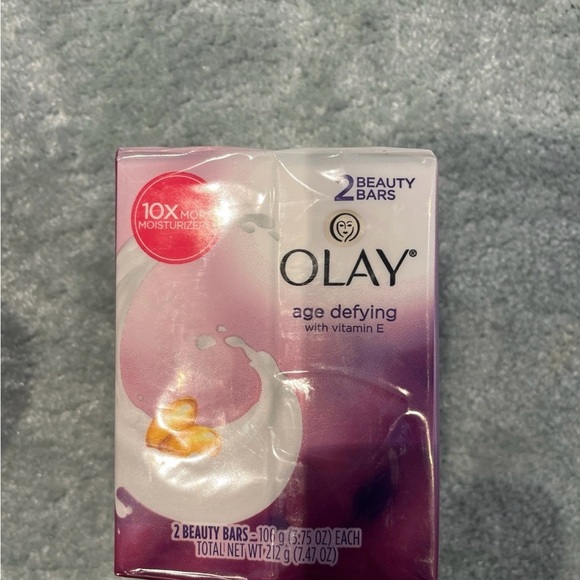 Olay Age Defying Vitamin E Soap Beauty Bars 3.75 oz 2 Pack ORIGINAL FORMULA - Picture 2 of 3